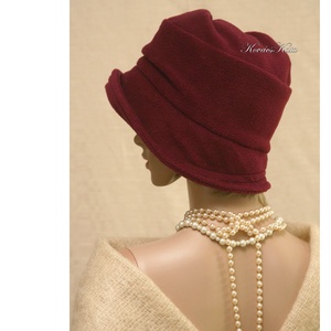 ERNA cloche /cherry - polár flapper kalap - ruha & divat - sál, sapka, kendő - kalap - Meska.hu
