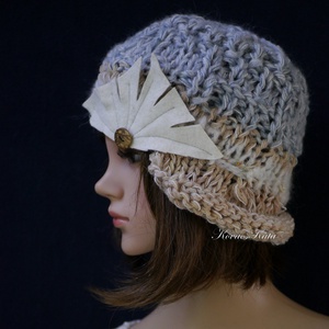 CLOCHE-ART - extravagáns kézzel kötött kalap, sapka /  mogyoró-kék - ruha & divat - sál, sapka, kendő - kalap - Meska.hu