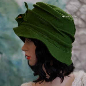 ZORA / erdő-zöld - flapper design filc-kalap - ruha & divat - sál, sapka, kendő - kalap - Meska.hu ZORA / erdő-zöld - flapper design filc-kalap - ruha & divat - sál, sapka, kendő - kalap - Meska.hu