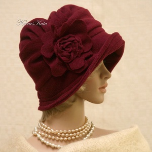 ERNA cloche /cherry - polár flapper kalap - ruha & divat - sál, sapka, kendő - kalap - Meska.hu