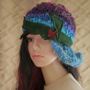 CLOCHE-ART - extravagáns kötött kalap, gyapjú sapka / lilák-türkizekkel, Ruha & Divat, Sál, Sapka, Kendő, Sapka, Kötés, Meska