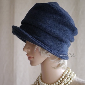 ERNA cloche - polár flapper kalap / éjkék - ruha & divat - sál, sapka, kendő - kalap - Meska.hu