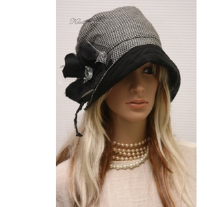 MALINKA cloche - lenszövet flapper kalap - ruha & divat - sál, sapka, kendő - kalap - Meska.hu MALINKA cloche - lenszövet flapper kalap - ruha & divat - sál, sapka, kendő - kalap - Meska.hu