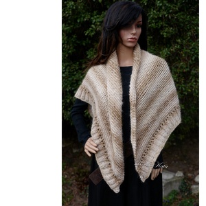 CILIA - romantikus kézzel kötött vállkendő / mogyoró-krém - ruha & divat - sál, sapka, kendő - vállkendő - Meska.hu