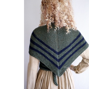 CLAIRE - exkluzív kézzel kötött vállkendő / erdő - ruha & divat - női ruha - poncsó - Meska.hu