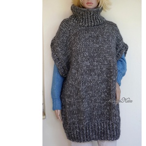 NIKIALPAKA PONCSÓ -  kézzel kötött extra-vastag maxi pulóver mellény /  vintage grafit - ruha & divat - női ruha - pulóver - Meska.hu