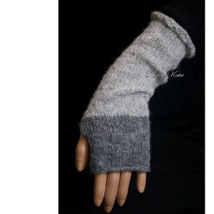 BOSZI-KESZTYŰ / sky - kézzel kötött alpaka kesztyűszár, kézmelegítő / szürkék - ruha & divat - sál, sapka, kendő - kesztyű - Meska.hu