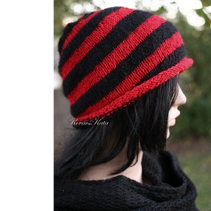 BUGSY / beanie - trendi kézzel kötött akril-selyem sapka / piros és fekete - ruha & divat - sál, sapka, kendő - sapka - Meska.hu