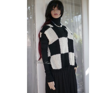 W-VEST / KASKAS - kézzel kötött alpaka és mohair mellény, pulóver / fekete, fehér - ruha & divat - női ruha - pulóver - Meska.hu