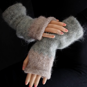BOSZI-KESZTYŰ / alpaka-silk - exkluzív kézzel kötött kesztyűszár, kézmelegítő /  zsálya, szürke - Meska.hu