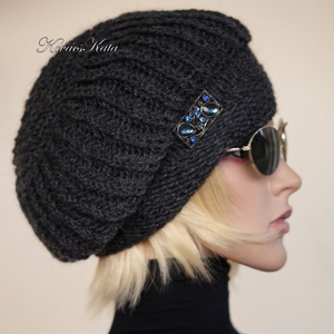 BORBÁLA / antracit - trendi kézzel kötött téli gyapjú sapka - ruha & divat - sál, sapka, kendő - sapka - Meska.hu