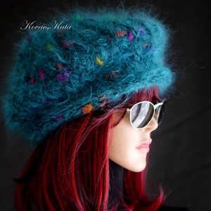 DORA / ricordó - extravagáns kézzel kötött chunky mohair gomba sapka, barett  - ruha & divat - sál, sapka, kendő - sapka - Meska.hu