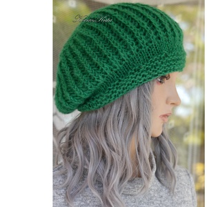 BORBÁLA / smaragd - kézzel kötött mohair sapka - ruha & divat - sál, sapka, kendő - sapka - Meska.hu