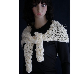 HANDSPUN VÁLLKENDŐ - kézzel kötött kézzel font 100% gyapjú sálkendő - ruha & divat - sál, sapka, kendő - vállkendő - Meska.hu