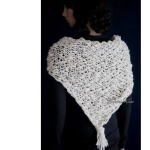 HANDSPUN VÁLLKENDŐ - kézzel kötött kézzel font 100% gyapjú sálkendő - ruha & divat - sál, sapka, kendő - vállkendő - Meska.hu