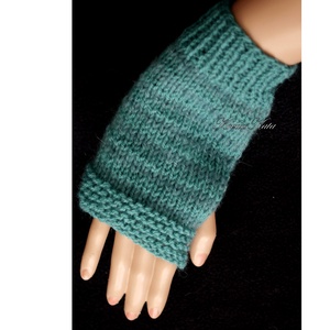BOSZI KESZTYŰ / gyapjú - kézzel kötött rövid kesztyűszár, kézmelegítő / óceán - Meska.hu