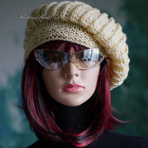 BORBÁLA / vanília - kézzel kötött gyapjús-akril barett sapka  - Meska.hu