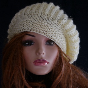 BORBÁLA / vaj - kézzel kötött gyapjús-akril barett sapka KÉSZLETEN - Meska.hu