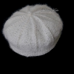 ALETTA / hófehér - exkluzív kézzel kötött angora svájci sapka, barett KÉSZLETEN - ruha & divat - sál, sapka, kendő - sapka - Meska.hu