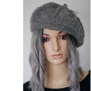 ALETTA / szürke - exkluzív kézzel kötött alpaka-buklé svájci sapka, barett KÉSZLETEN - ruha & divat - sál, sapka, kendő - sapka - Meska.hu