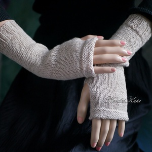 BOSZI KESZTYŰ / selymes - exkluzív kézzel kötött kesztyűszár, kézmelegítő / ekrü KÉSZLETEN - Meska.hu