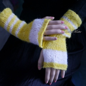 BOSZI-KESZTYŰ / suri alpaka - exkluzív kézzel kötött kesztyűszár, kézmelegítő / kénsárga-ivory KÉSZLETEN   - Meska.hu