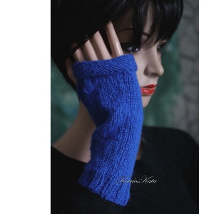 ALETTA / royal - exkluzív kézzel kötött angora-mohair svájci sapka, barett KÉSZLETEN - ruha & divat - sál, sapka, kendő - sapka - Meska.hu