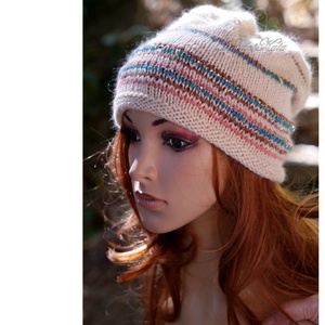 POMPÁS ANGORA BEANIE - exkluzív kézzel kötött sapka  - ruha & divat - sál, sapka, kendő - sapka - Meska.hu