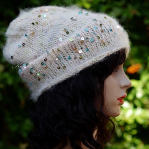 FIFI / bézs - flitteres alpaka beanie kézzel kötött slouchy sapka  - ruha & divat - sál, sapka, kendő - sapka - Meska.hu