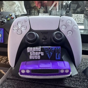 GTA VI kontroller tartó. - Meska.hu