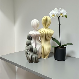 Minimalista családi szobor - Meska.hu