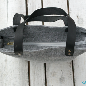 Variálható valódi bőr pántos szürke-fekete szövettáska  - táska & tok - kézitáska & válltáska - nagy pakolós táska - Meska.hu