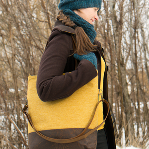 CAPENSIS kollekció - Variálható valódi bőr pántos mustársárga-barna szövettáska  - táska & tok - kézitáska & válltáska - válltáska - Meska.hu
