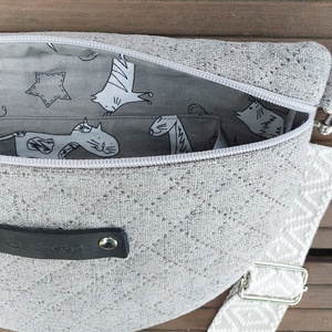Grammicus kollekció - szürke, anyagában steppelt oldal - és övtáska/Bum Bag/Fanny Pack/Waist Bag/Belt Bag - táska & tok - övtáska - Meska.hu