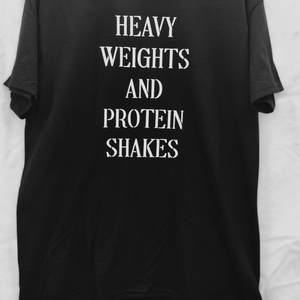 HEAVY WEIGHTS AND PROTEIN SHAKES póló, Ruha & Divat, Férfi ruha, Póló, Fotó, grafika, rajz, illusztráció, MESKA