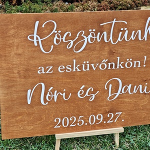 Esküvői üdvözlő tábla  Köszöntünk az esküvőnkön - Meska.hu