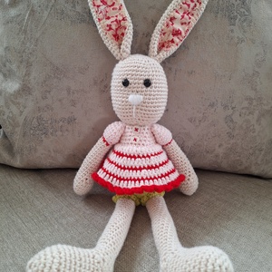 Horgolt nyuszilány - játék & sport - plüssállat & játékfigura - nyuszi - Meska.hu