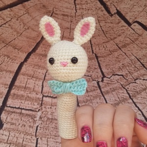 Horgolt Ujjbáb Nyuszi - játék & sport - plüssállat & játékfigura - nyuszi - Meska.hu