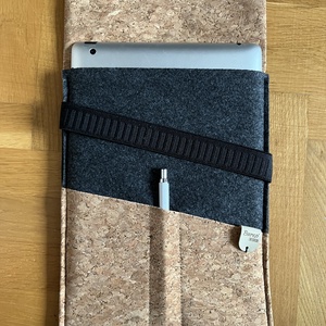 Tablet tartó - táska & tok - ebook & tablet tok - Meska.hu