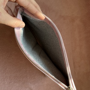 Tablet tartó - táska & tok - ebook & tablet tok - Meska.hu