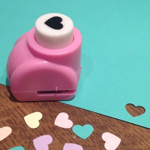 Szív alakú lyukasztó - kellékek & szerszámok - szerszámok, eszközök - vágóeszköz, kézi - Meska.hu