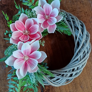 Tavaszi ajtódísz/kopogtató magnóliával - otthon & életmód - dekoráció - ajtó- és ablak dekoráció - ajtódísz & kopogtató - Meska.hu