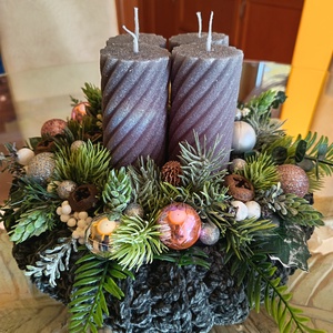 Horgolt alapú adventi koszorú  egyedi, újrahasznosítható kézműves alkotás - karácsony - adventi díszek - adventi asztaldísz - Meska.hu
