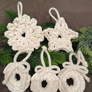 Horgolt karácsonyfadísz készlet  - karácsony - karácsonyi lakásdekoráció - karácsonyfadíszek - Meska.hu