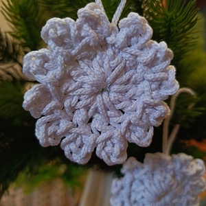 5 db-os horgolt karácsonyfadísz készlet  - karácsony - karácsonyi lakásdekoráció - karácsonyfadíszek - Meska.hu