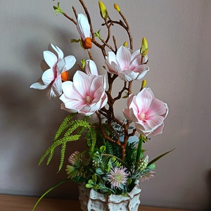 Magnólia kompozíció különleges kerámiakaspóban  - otthon & életmód - dekoráció - asztal és polc dekoráció - asztaldísz - Meska.hu