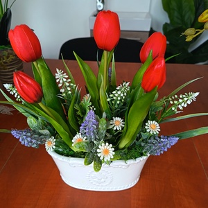 Tavaszi tulipános asztaldísz  - otthon & életmód - dekoráció - asztal és polc dekoráció - asztaldísz - Meska.hu