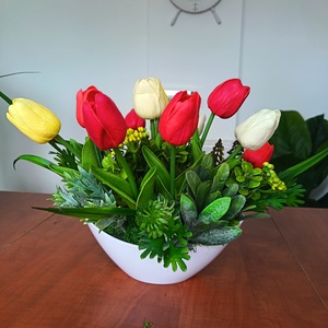 Tulipánok csónakkaspóban  - Meska.hu