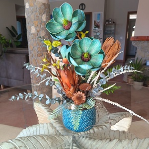  Elegáns magnóliás�proteás asztaldísz prémium kaspóban - otthon & életmód - dekoráció - asztal és polc dekoráció - asztaldísz - Meska.hu