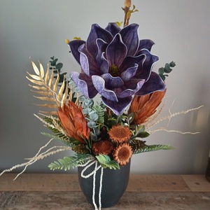 Különleges magnóliás-proteás kompozíció  - otthon & életmód - dekoráció - asztal és polc dekoráció - asztaldísz - Meska.hu